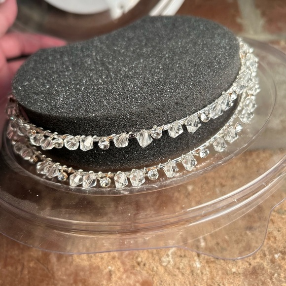 David’s Bridal Double Row Crystal Head Band - Picture 5 of 14